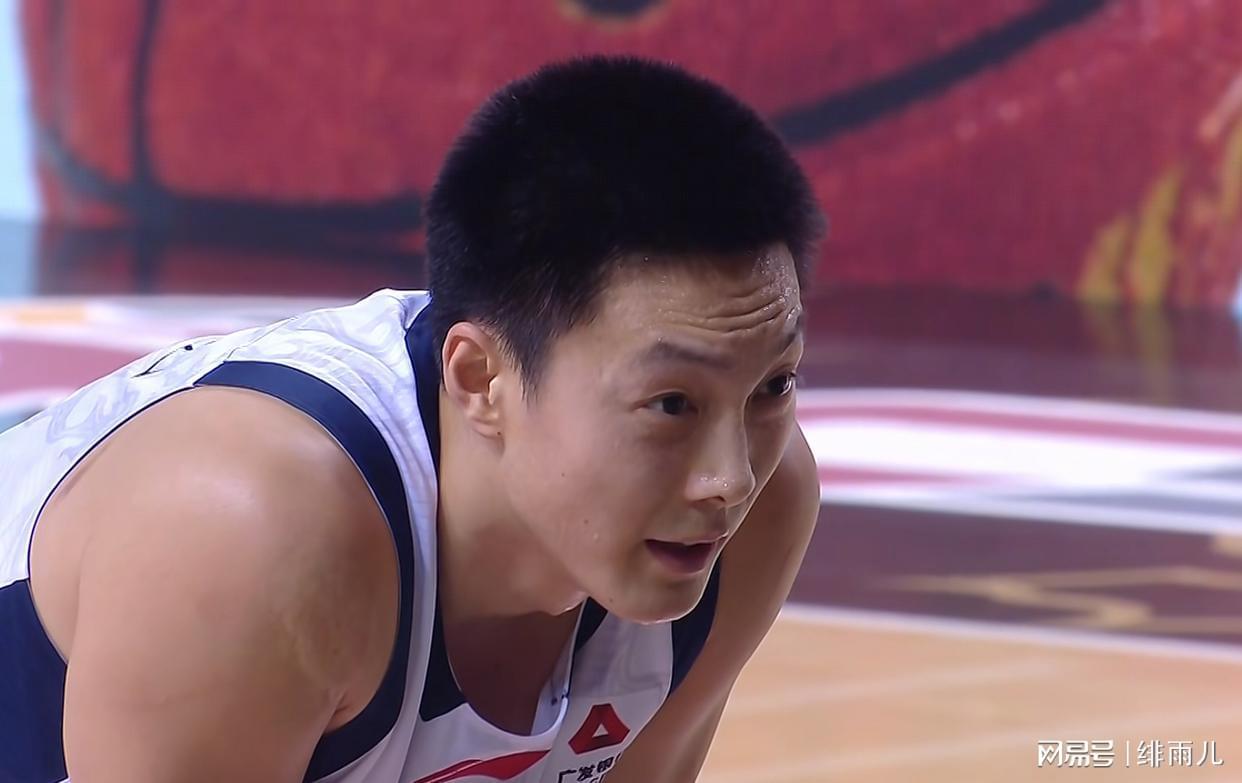 开云体育官网-不打了！上海最强“核武”被曝因伤缺阵，至少输广东队20分以上？