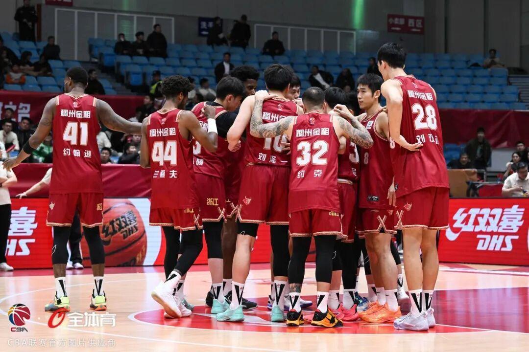 开云体育官网-【CBA联赛】第十五轮|五连胜!浙江稠州金租89-74胜广州朗肽海本!